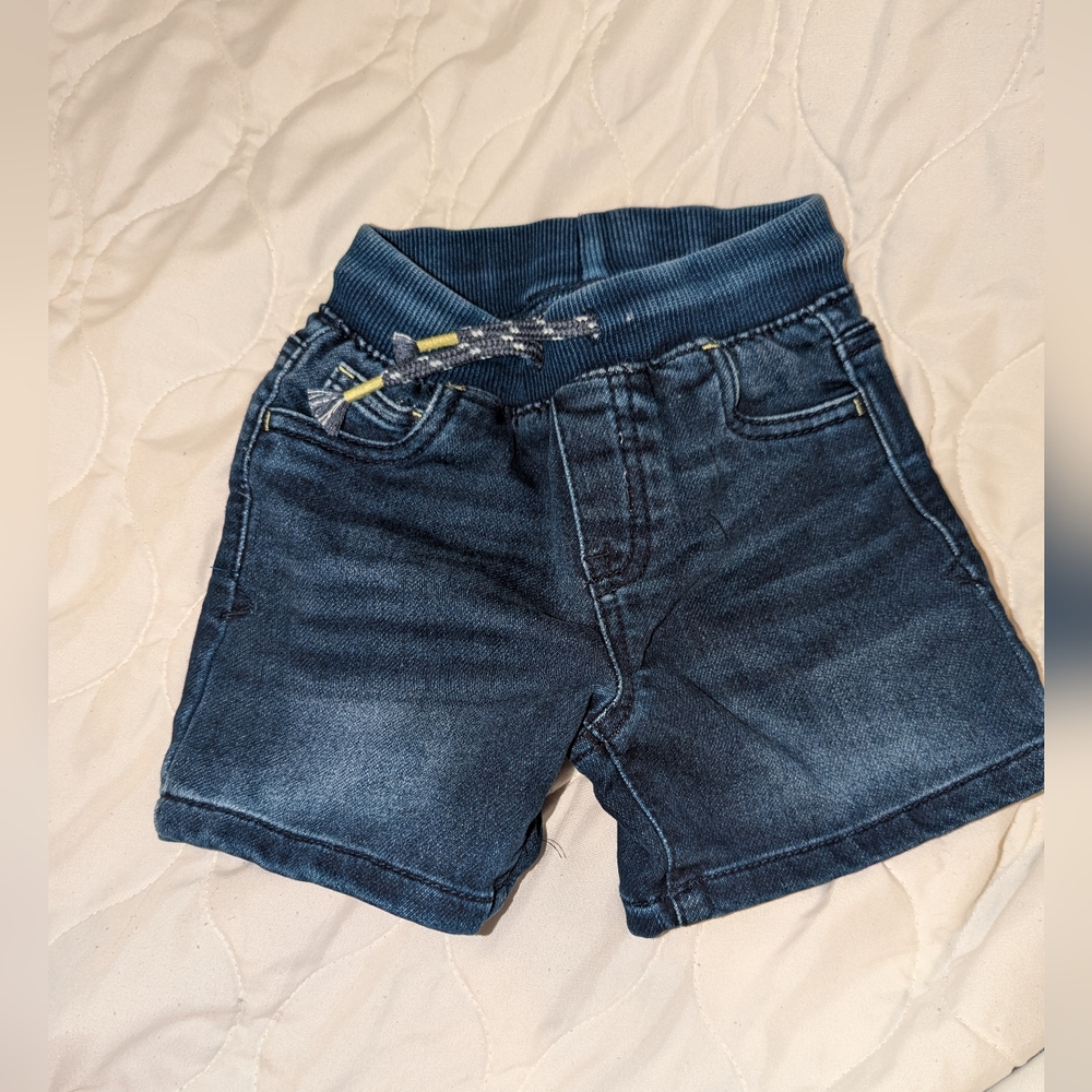 Cat & Jack pull on jeans shorts size 2T